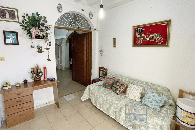 Image No.2-Maison de ville de 8 chambres à vendre à Albánchez