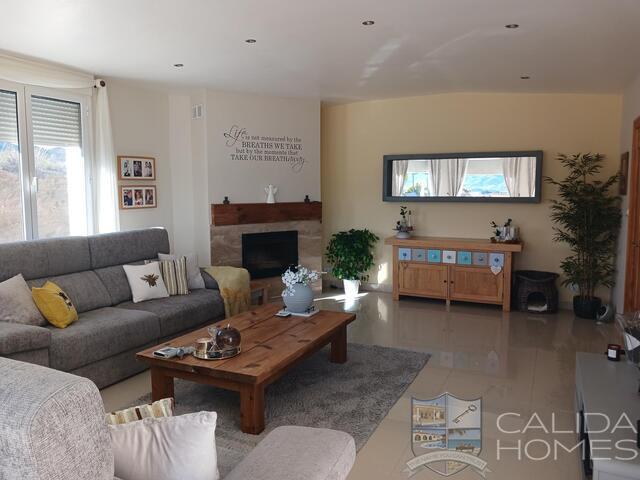 Image No.13-5 Bed Villa for sale