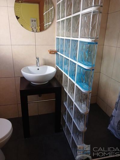 Image No.16-5 Bed Villa for sale