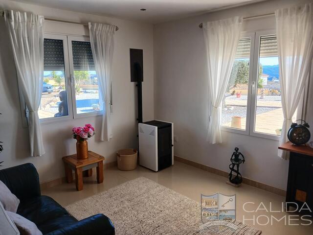 Image No.18-5 Bed Villa for sale