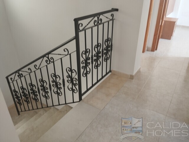 Image No.16-4 Bed Duplex for sale