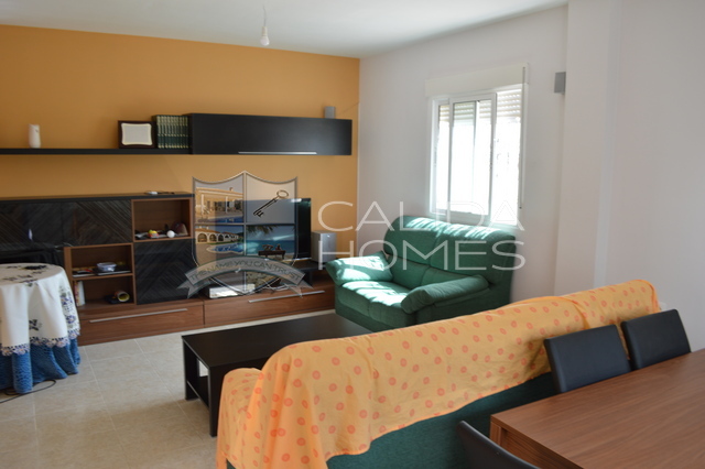 Image No.2-4 Bed Duplex for sale