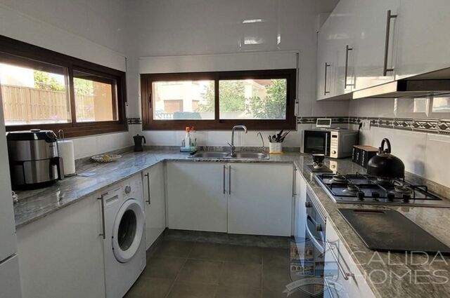 Image No.9-3 Bed Villa for sale