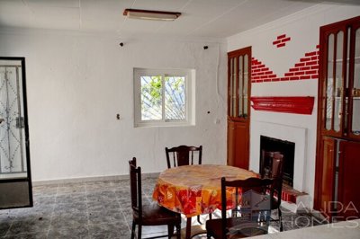 casa-traditional--detached-character-house-fo