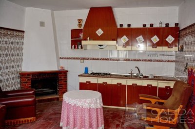 casa-traditional--detached-character-house-fo