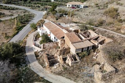 casa-traditional--detached-character-house-fo