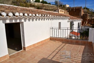 casa-traditional--detached-character-house-fo