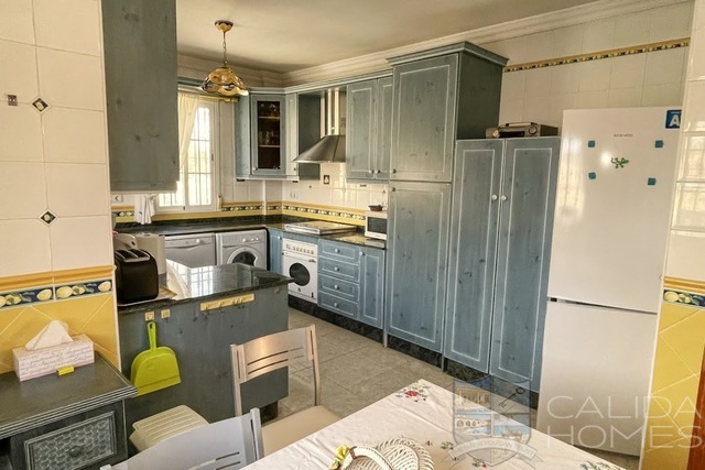 Image No.13-3 Bed Villa for sale