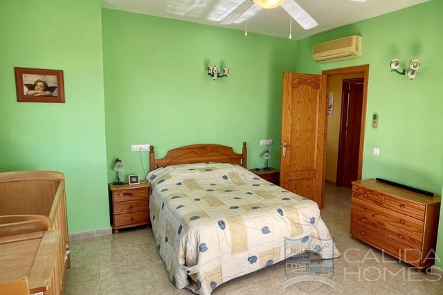 Image No.16-3 Bed Villa for sale