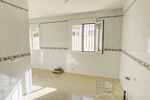 Image No.9-Villa de 4 chambres à vendre à Oria