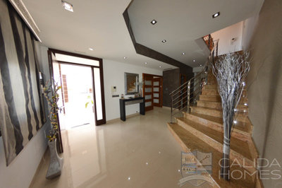 villa-splendido-resale-villa-for-sale-in-arbo