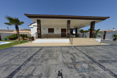 villa-splendido-resale-villa-for-sale-in-arbo