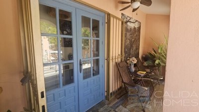 casa-chic-semi-detached-property-for-sale-in-