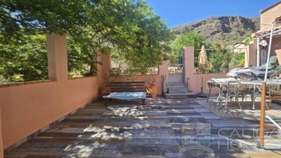 casa-chic-semi-detached-property-for-sale-in-