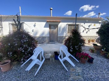 villa-del-carmen--resale-villa-for-sale-in-pu