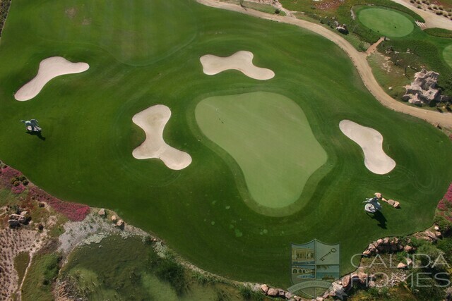 Image No.14-3 Bed Property for sale