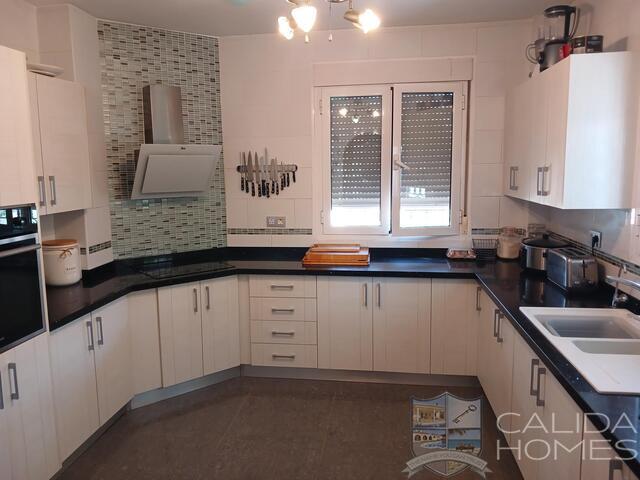 Image No.13-3 Bed Villa for sale