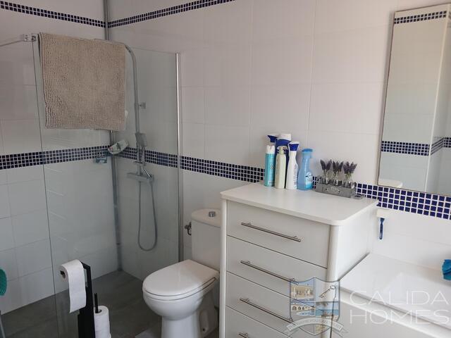 Image No.17-3 Bed Villa for sale