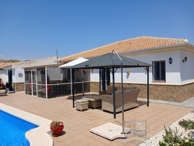Image No.2-3 Bed Villa for sale