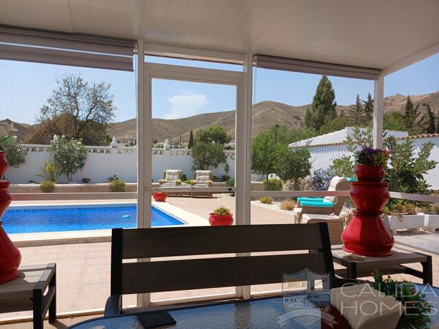 Image No.5-3 Bed Villa for sale