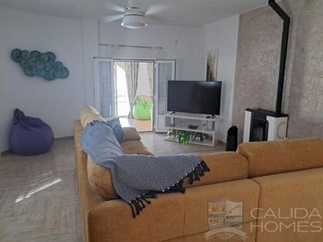 villa-spectacular--resale-villa-for-sale-in-a