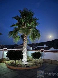 villa-spectacular--resale-villa-for-sale-in-a