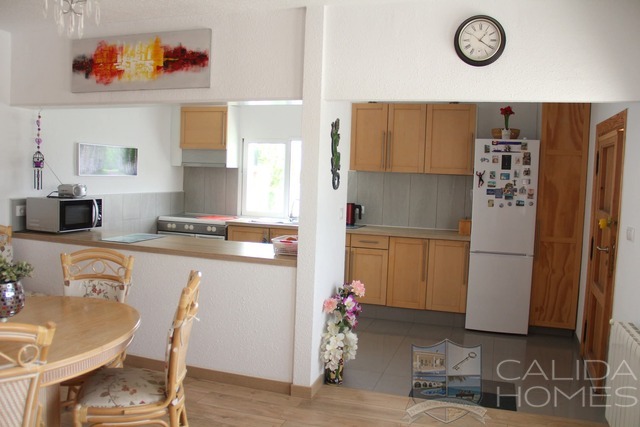 Image No.12-3 Bed Villa for sale