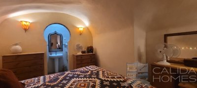 casa-amarilla-detached-character-house-for-sa