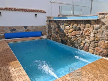 casa-cool--detached-character-house-for-sale-
