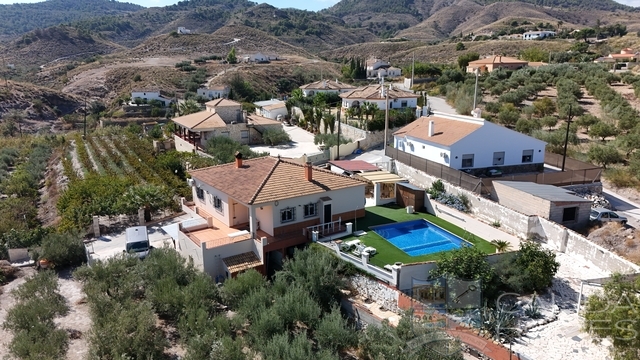 Image No.7-Villa de 3 chambres à vendre à Cantoria