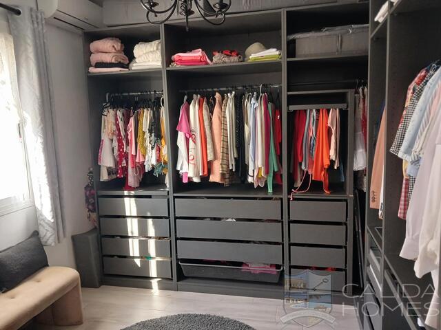 Image No.14-3 Bed Villa for sale