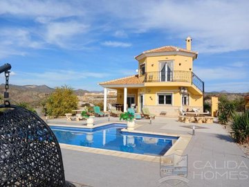 4 Bed Villa for sale