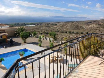 villa-paloma-vista--resale-villa-for-sale-in-