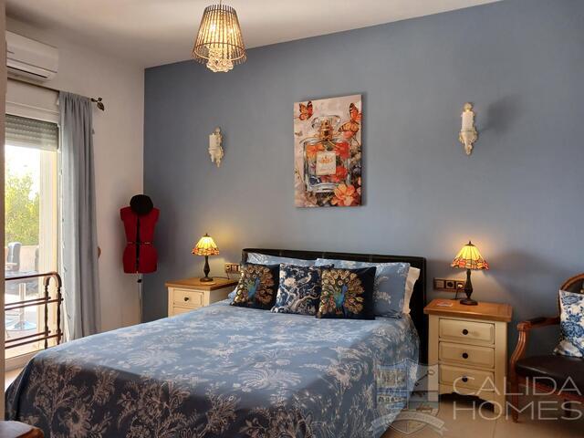 Image No.20-4 Bed Villa for sale