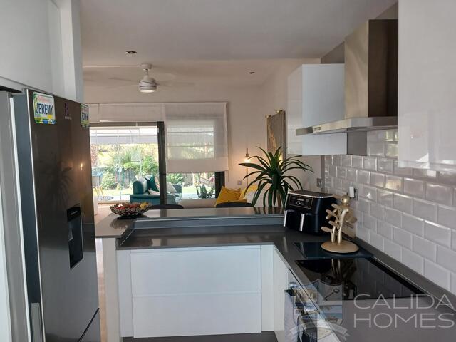 Image No.12-2 Bed Apartment for sale