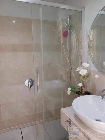 Image No.17-2 Bed Apartment for sale