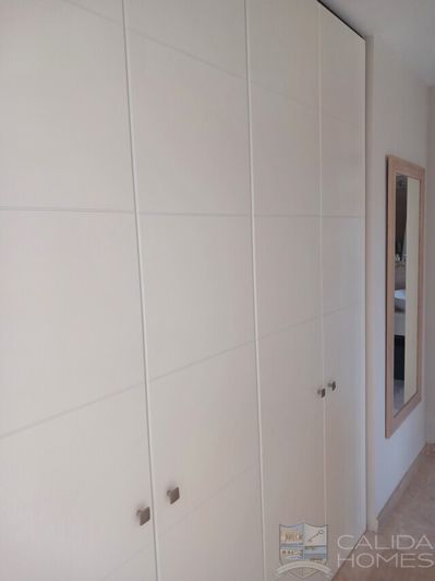 Image No.20-2 Bed Apartment for sale