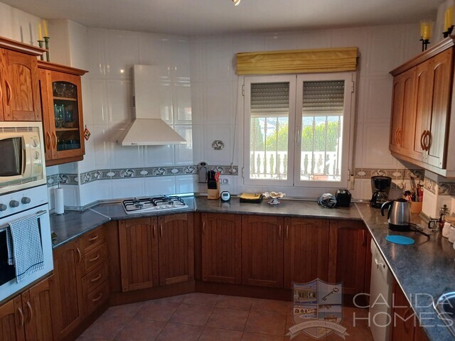 Image No.12-3 Bed Villa for sale