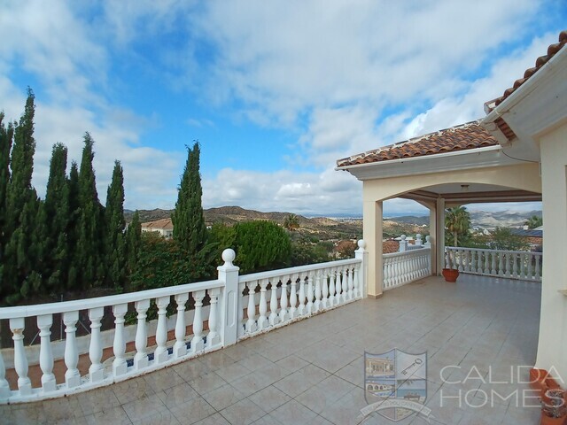 Image No.6-3 Bed Villa for sale