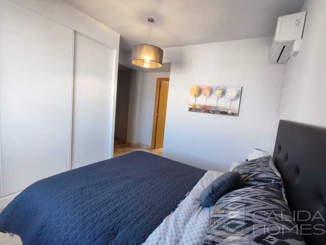 Image No.14-3 Bed Apartment for sale