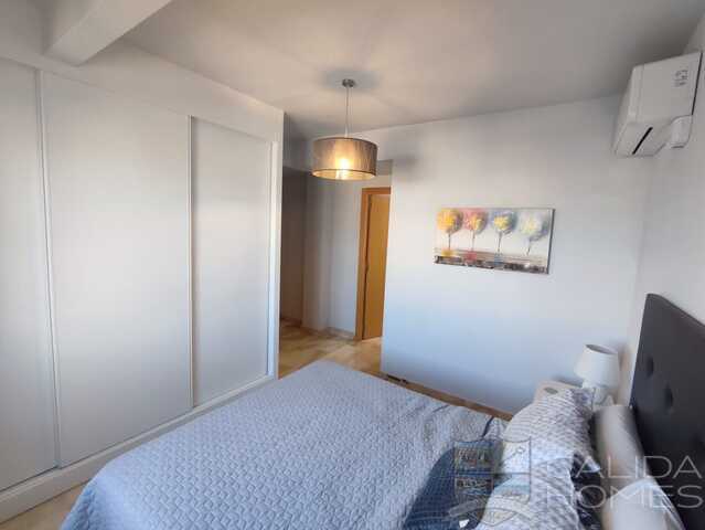 Image No.17-3 Bed Apartment for sale