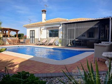 casa-de-bella--resale-villa-for-sale-in-arbol