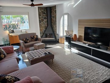 casa-de-bella--resale-villa-for-sale-in-arbol