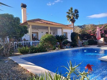 villa-de-las-palmas--resale-villa-for-sale-in
