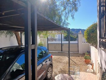 villa-de-las-palmas--resale-villa-for-sale-in