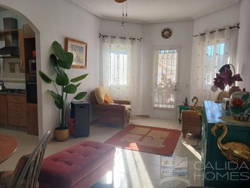 villa-de-las-palmas--resale-villa-for-sale-in