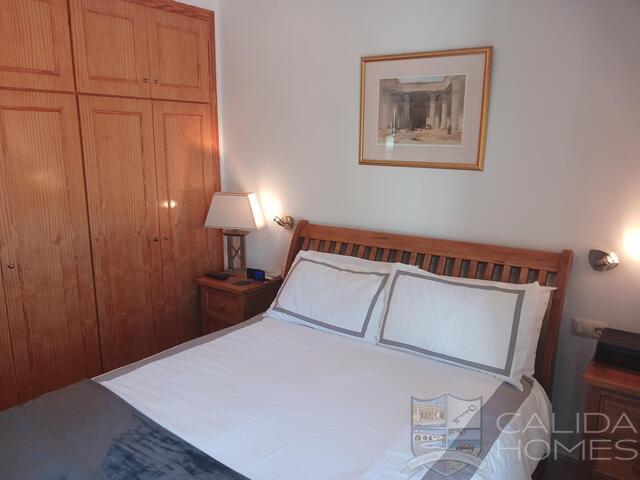 Image No.18-3 Bed Villa for sale