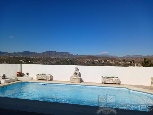 Image No.4-3 Bed Villa for sale