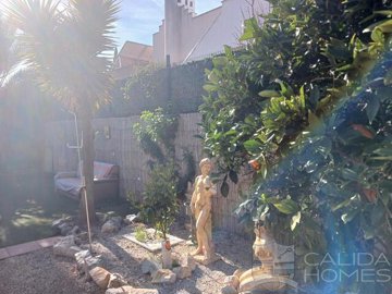 villa-elefante--resale-villa-for-sale-in-la-a