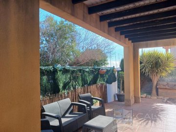 villa-elefante--resale-villa-for-sale-in-la-a